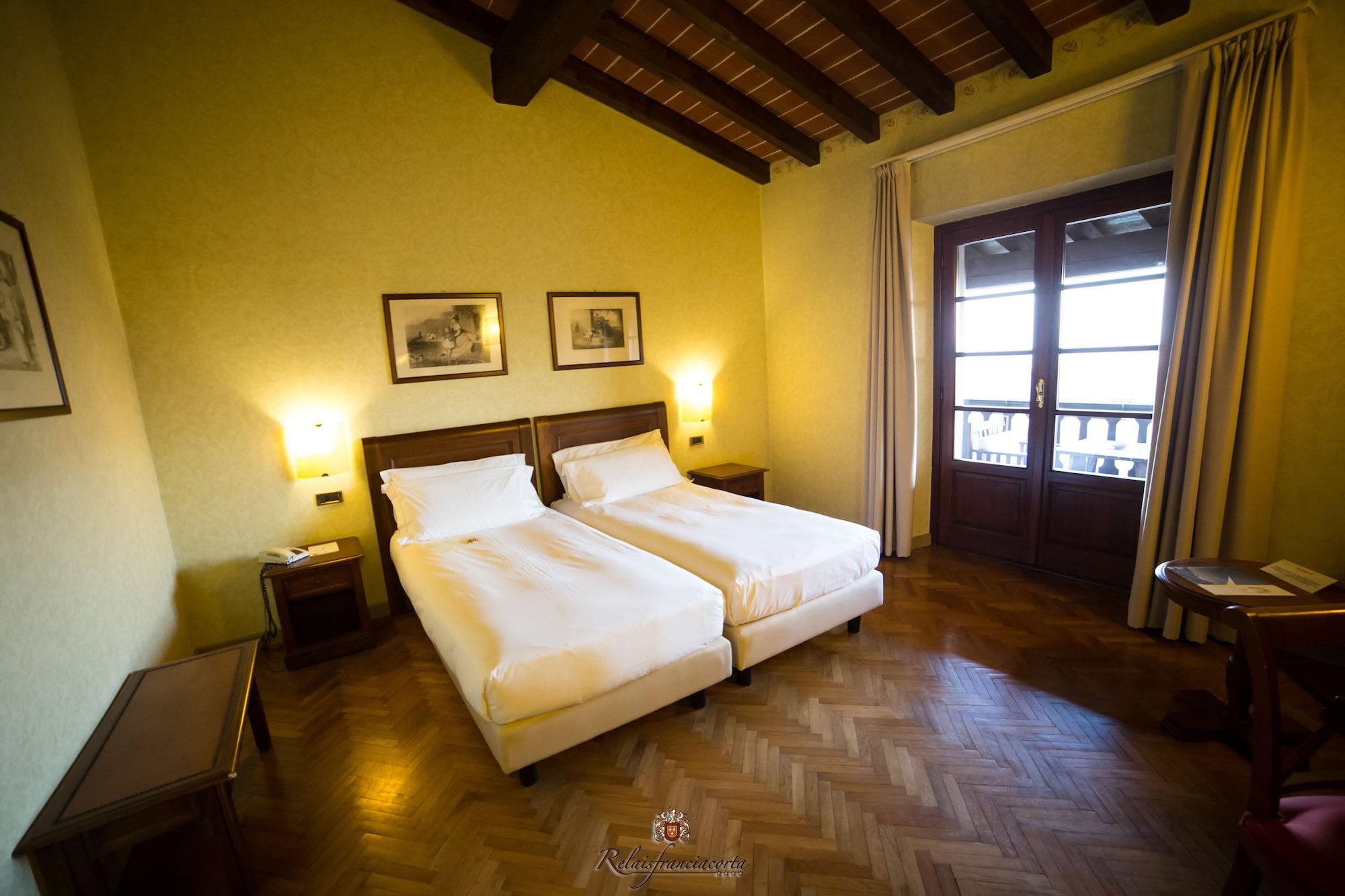 Hotel Relaisfranciacorta Corte Franca Exterior foto